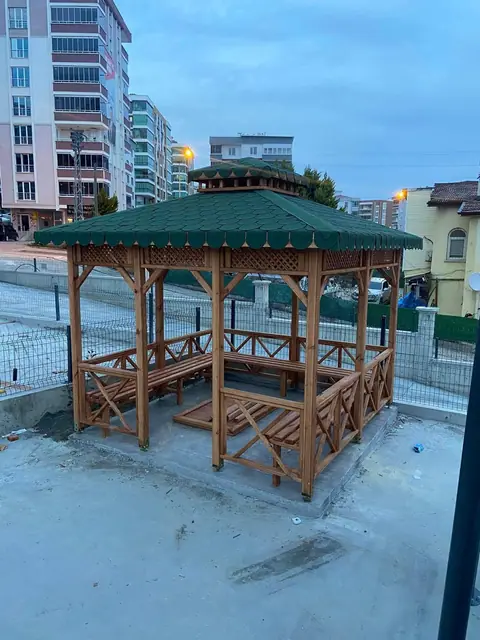 Bahçe için ahşap kamelya — uygulama fotoğrafı 19